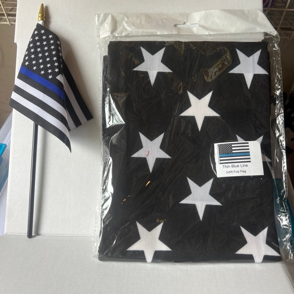 3'x5' Thin Blue Line Police Lives Matter American USA Flag and 4”x 6” Stick Flag